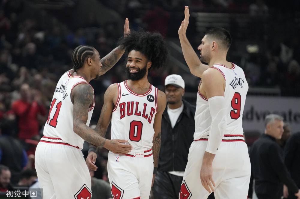 举突破巴塞 举突破巴塞